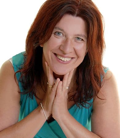 clare-willocks-2018-390x450 Clare Willocks