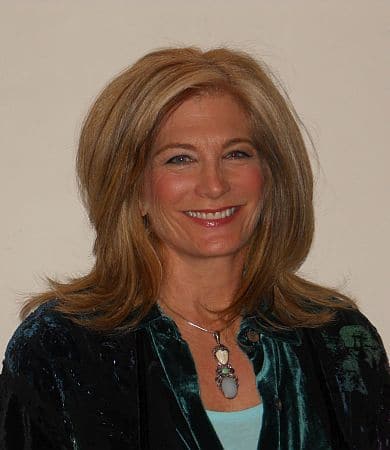 kim-wedman-2018-390x450 Kim Wedman